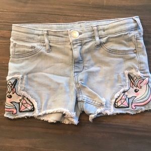 Girls cut off Jean shorts